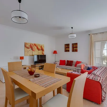 Beachside Oasis With Pool Appartement