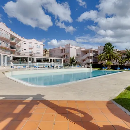 Beachside Oasis With Pool Appartamento Luz