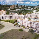 Beachside Oasis With Pool Apartamento *