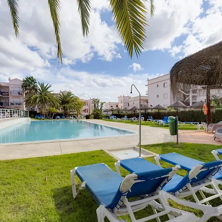 Beachside Oasis With Pool Daire