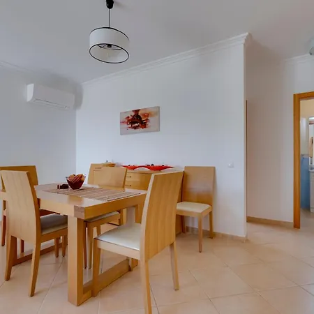 Beachside Oasis With Pool Apartamento *