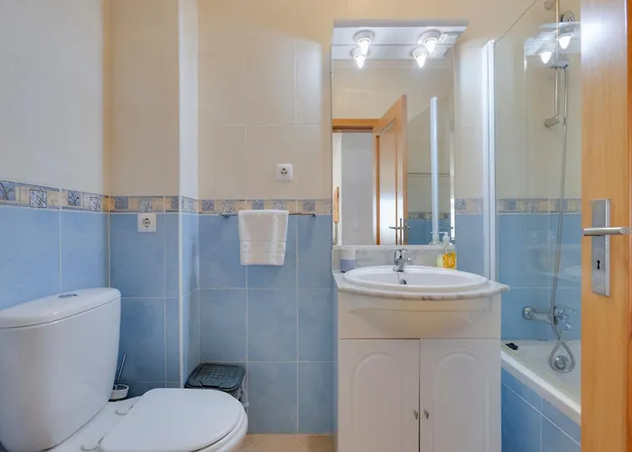 아파트 Beachside Oasis With Pool Senhora da Luz