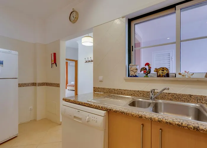 Apartamento Beachside Oasis With Pool *