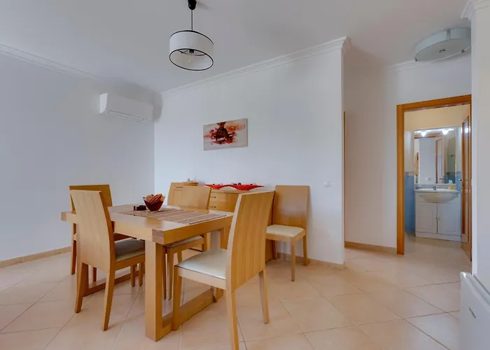 Beachside Oasis With Pool Apartamento *