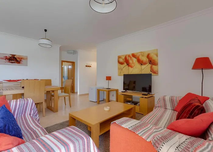 아파트 Beachside Oasis With Pool Senhora da Luz