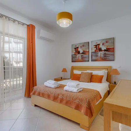 Beachside Oasis With Pool Lejlighed *